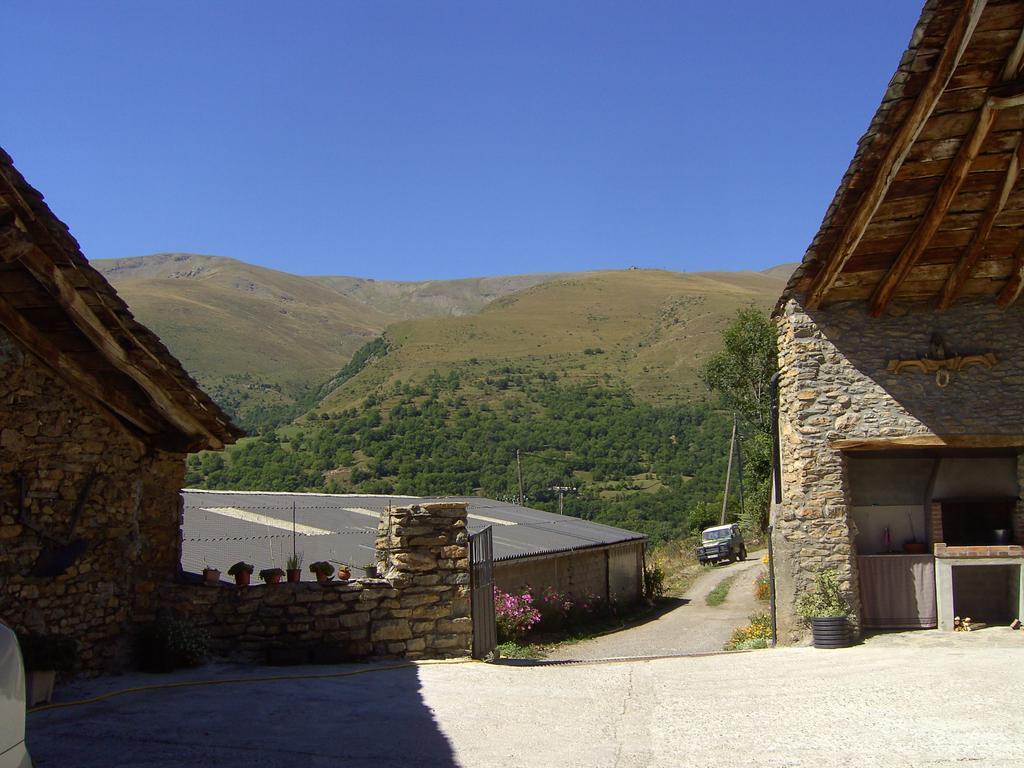 Llesuy Casa Rogel旅馆 外观 照片