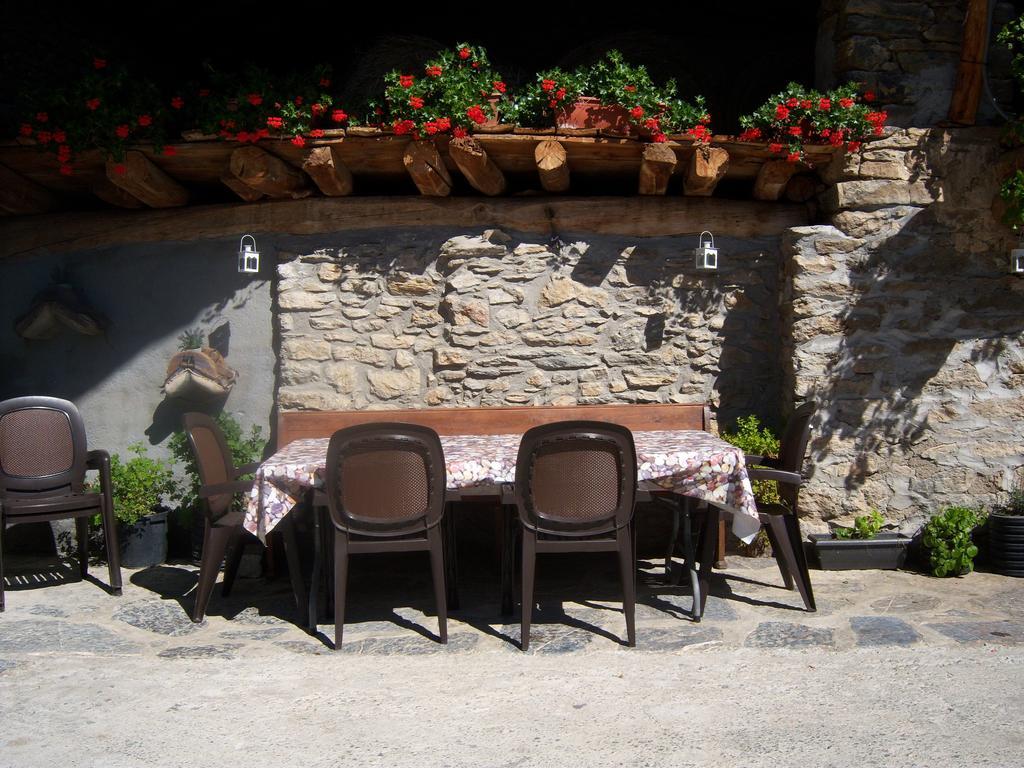 Llesuy Casa Rogel旅馆 外观 照片